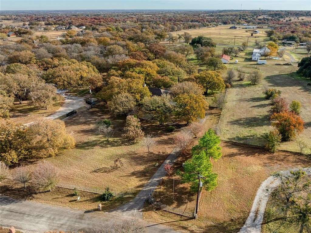 2 Acres of Residential Land with Home for Sale in Springtown, Texas