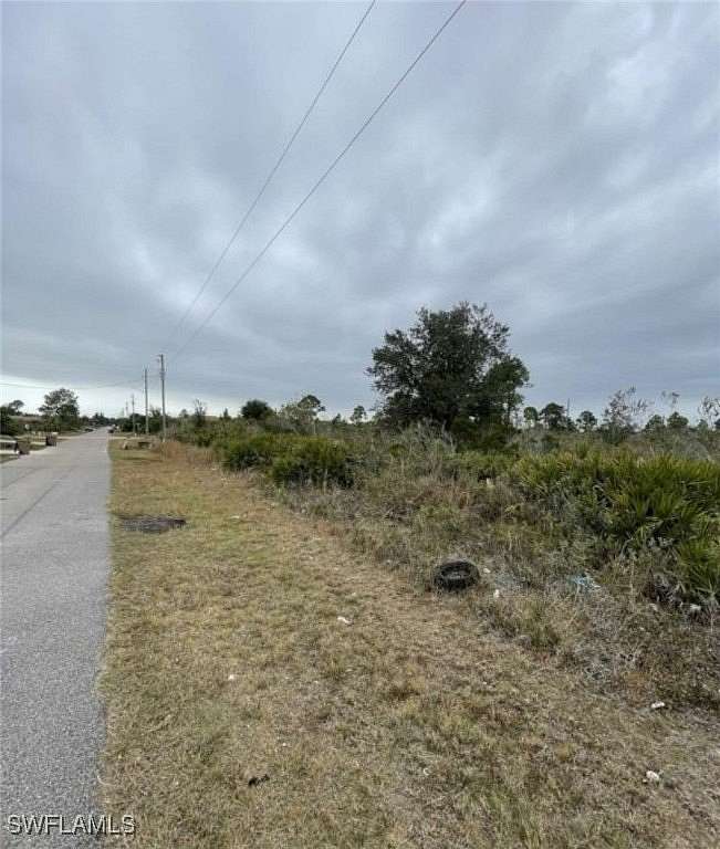 0.25 Acres of Residential Land for Sale in Lehigh Acres, Florida