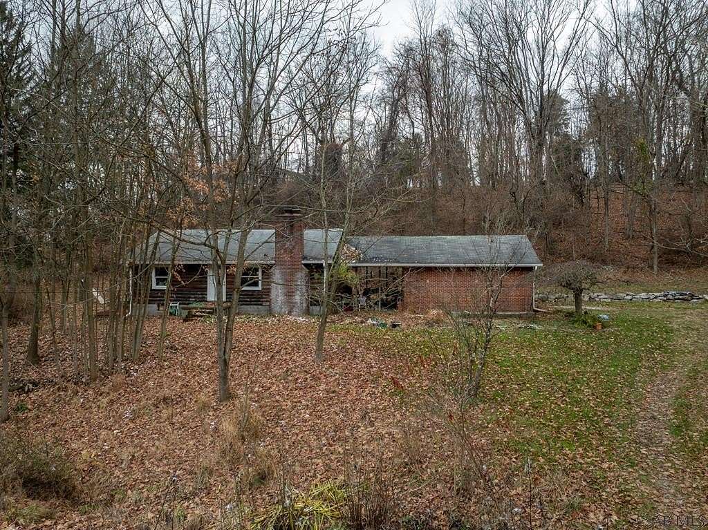 10.5 Acres of Land with Home for Sale in Jeannette, Pennsylvania