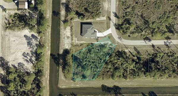 0.25 Acres of Residential Land for Sale in Lehigh Acres, Florida