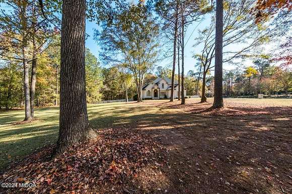 2 Acres of Residential Land with Home for Sale in Macon, Georgia