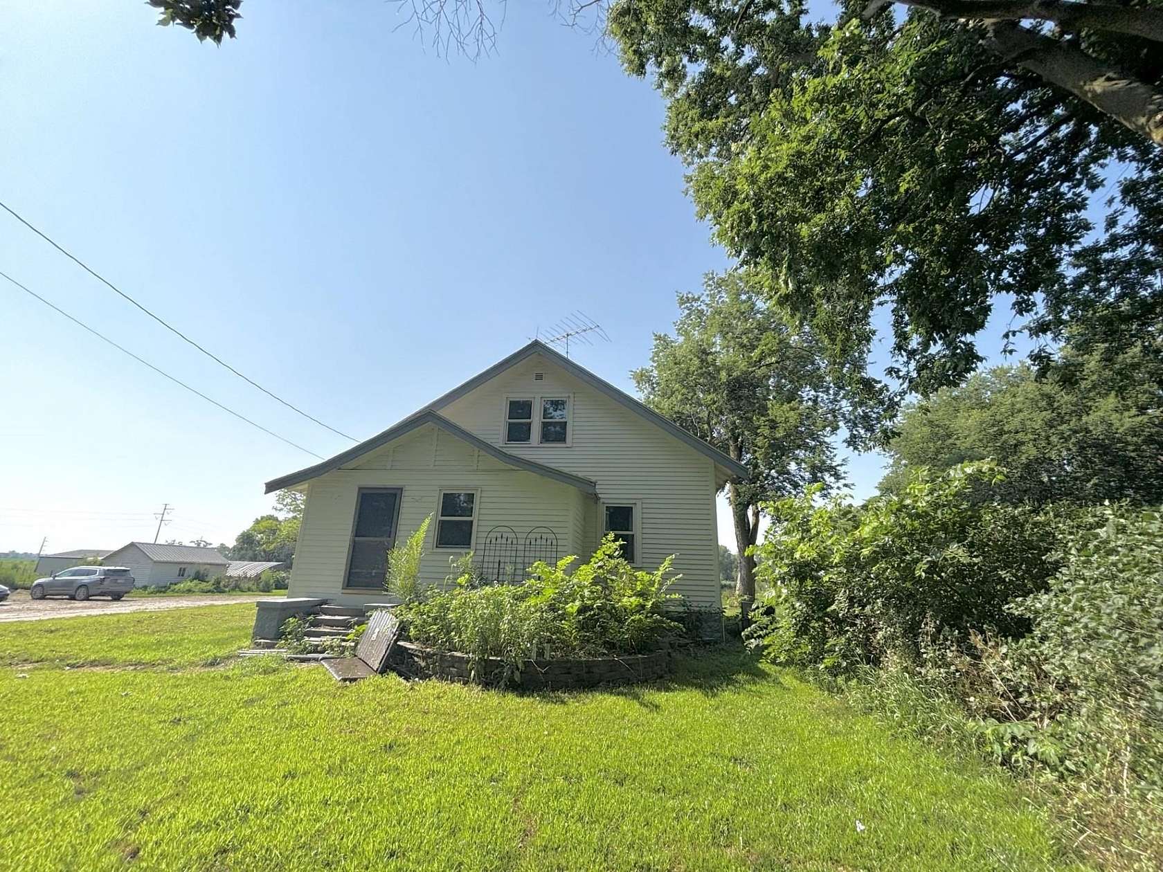 10 Acres of Land with Home for Sale in Columbus, Nebraska