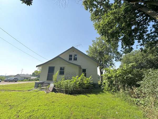 10 Acres of Land with Home for Sale in Columbus, Nebraska