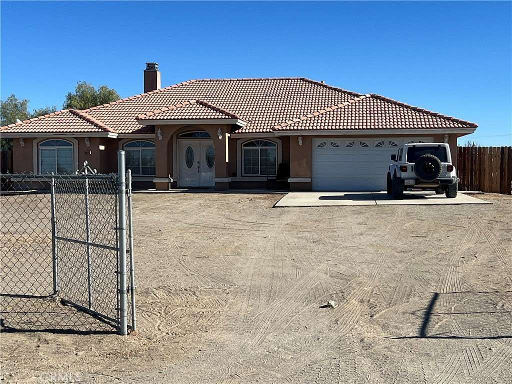 2.27 Acres of Residential Land with Home for Sale in Phelan, California