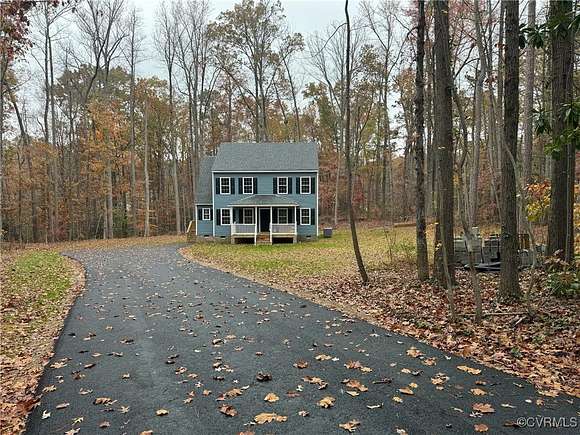 2.14 Acres of Residential Land with Home for Sale in Chester, Virginia