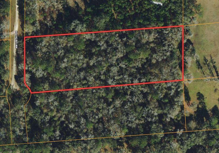 3.16 Acres of Residential Land for Sale in Reddick, Florida