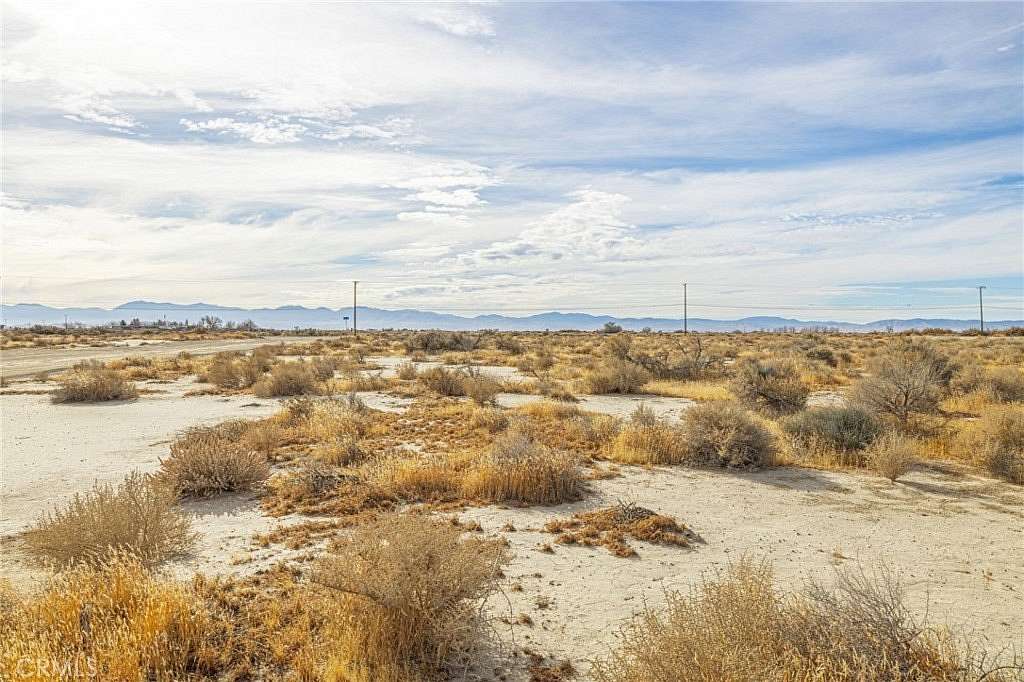 1.171 Acres of Residential Land for Sale in Lancaster, California