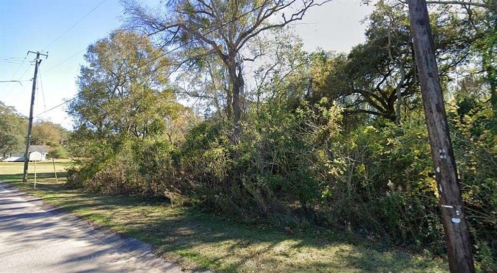 1.7 Acres of Residential Land for Sale in Saint Elmo, Alabama