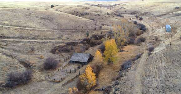 1,642.22 Acres of Land with Home for Sale in Condon, Oregon