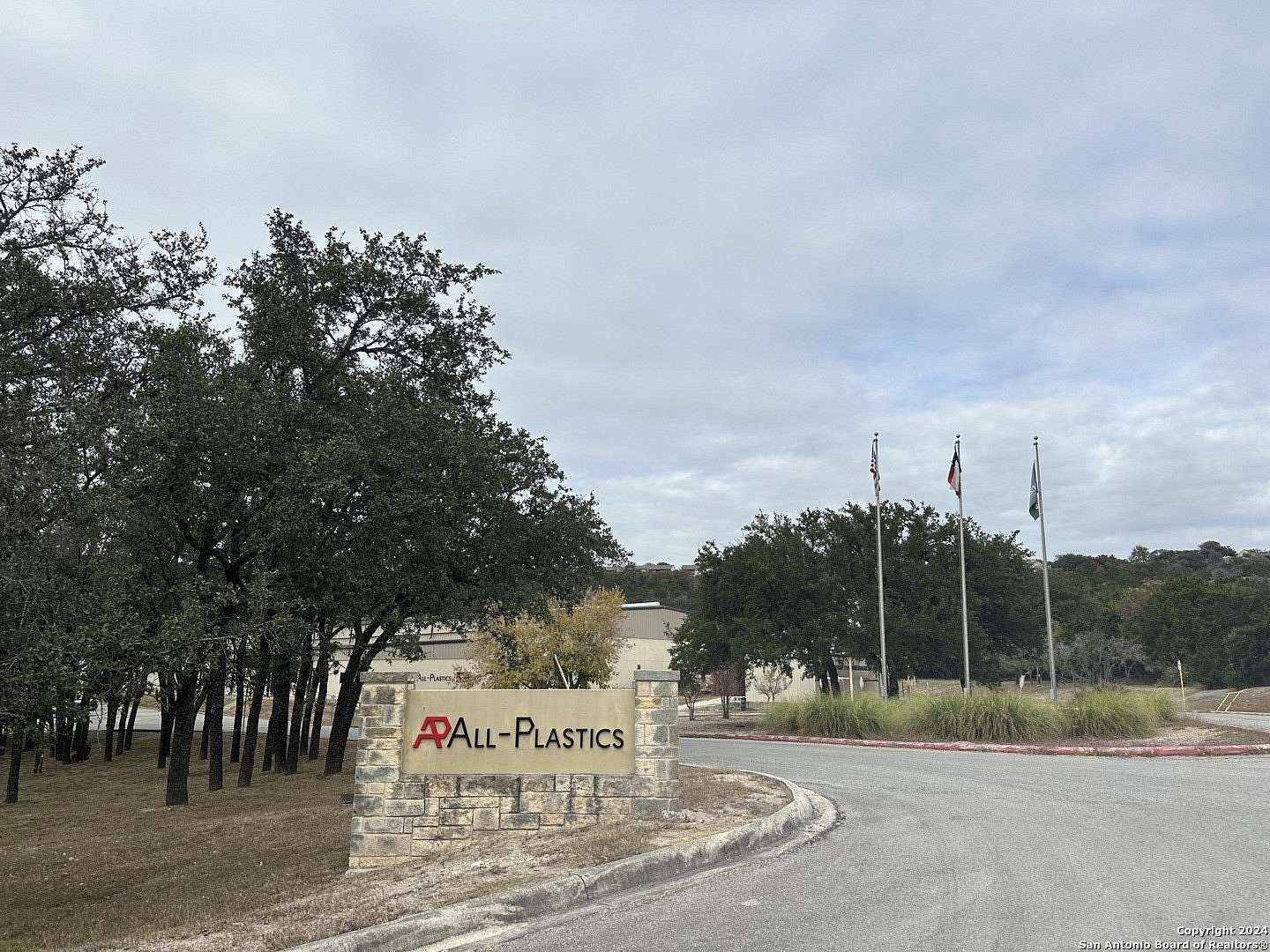 12.2 Acres of Improved Commercial Land for Sale in Kerrville, Texas