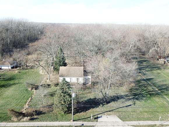 3.99 Acres of Residential Land with Home for Sale in Highland, Indiana