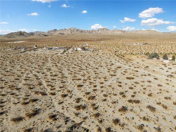 4.883 Acres of Residential Land for Sale in Lucerne Valley, California