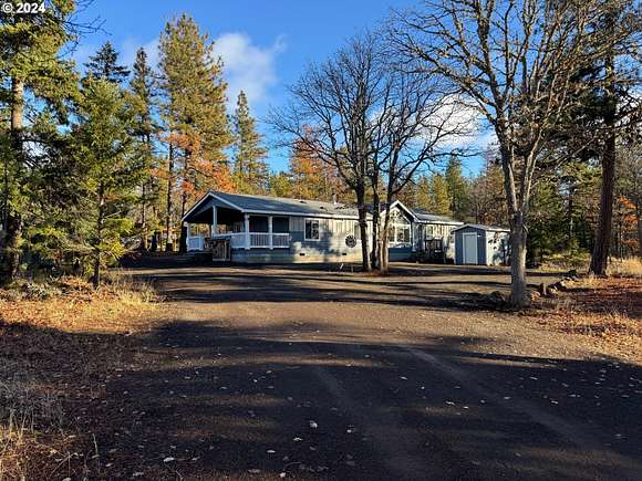 5.05 Acres of Residential Land with Home for Sale in Goldendale, Washington