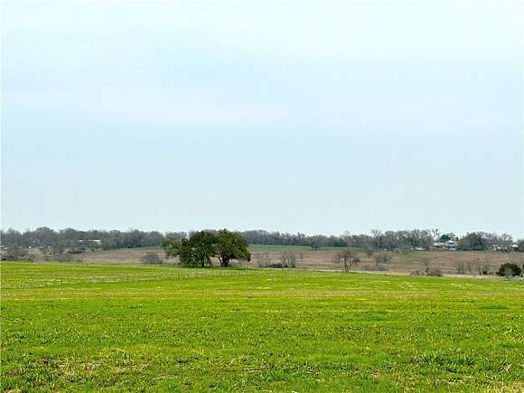 10 Acres of Residential Land for Sale in Gatesville, Texas