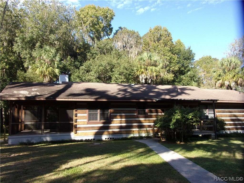 2.5 Acres of Residential Land with Home for Lease in Inverness, Florida