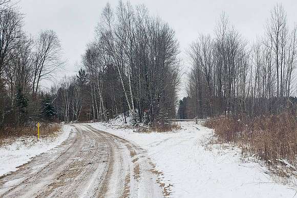 Crandon WI. Secluded Acreage