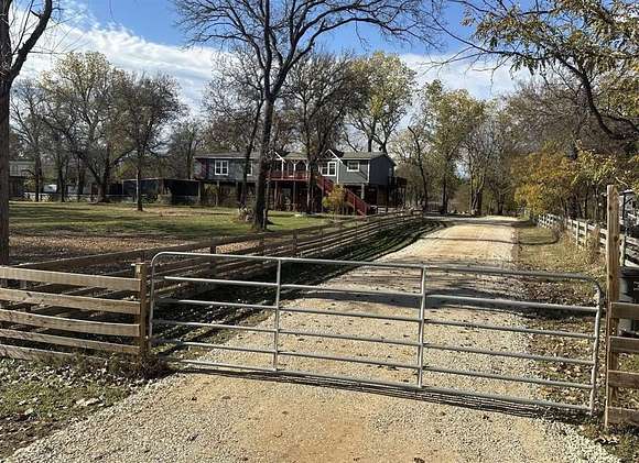 3.26 Acres of Residential Land with Home for Sale in Weatherford, Texas