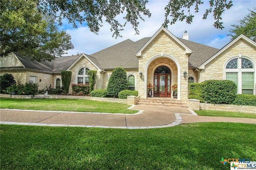 2.36 Acres of Land with Home for Sale in Temple, Texas