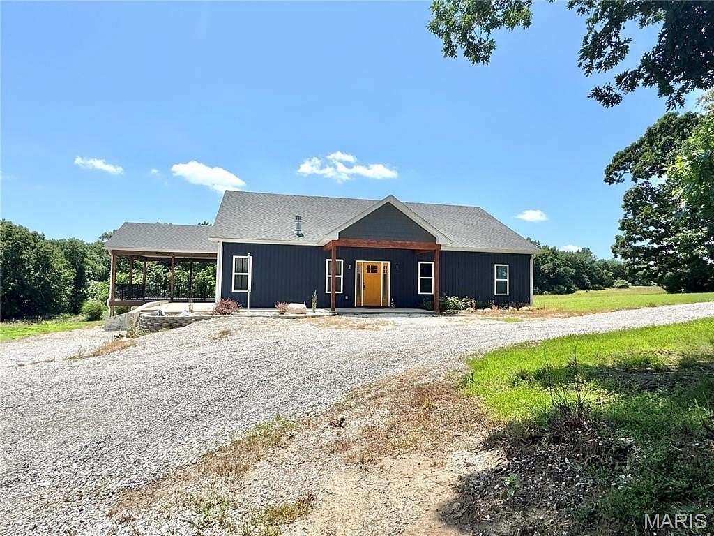 9.63 Acres of Residential Land with Home for Sale in Monroe City, Missouri