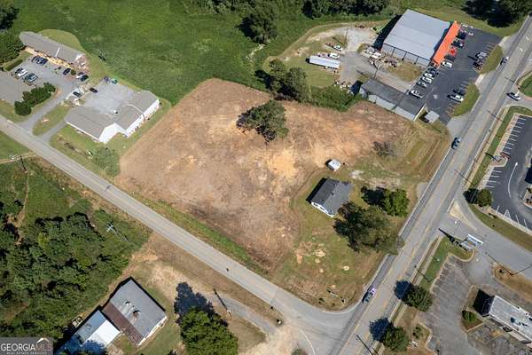 2.24 Acres of Improved Commercial Land for Sale in Royston, Georgia