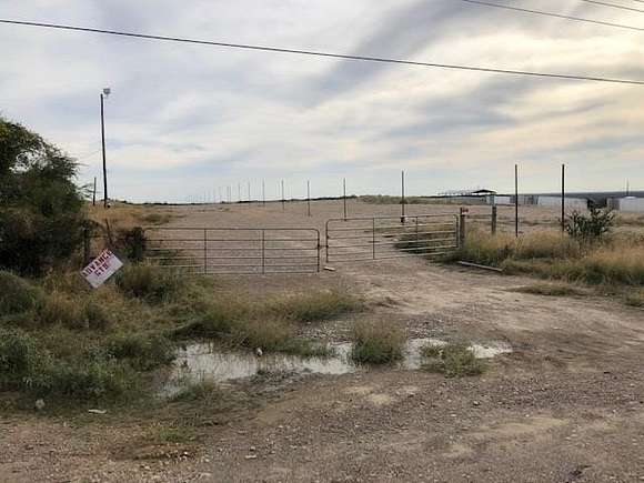 1.5 Acres of Commercial Land for Lease in Laredo, Texas