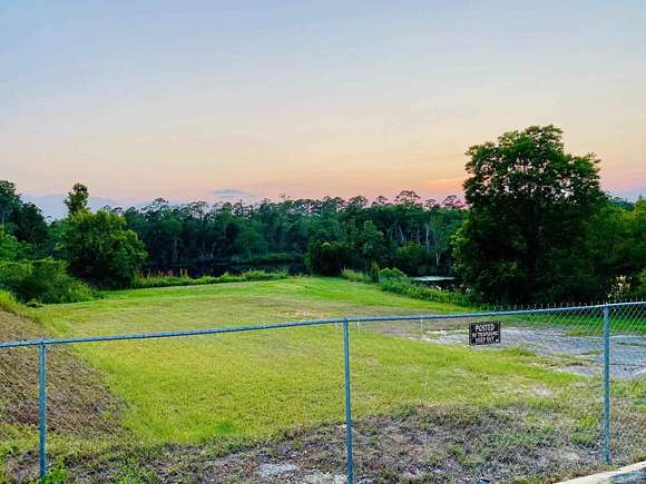 0.679 Acres of Commercial Land for Sale in Milton, Florida