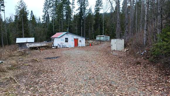 0.9 Acres of Residential Land for Sale in Metaline, Washington