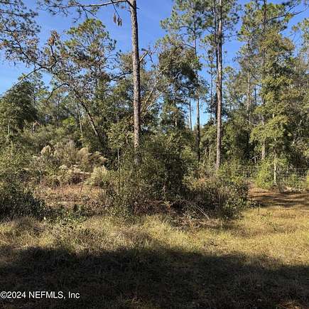 0.7 Acres of Land for Sale in Interlachen, Florida