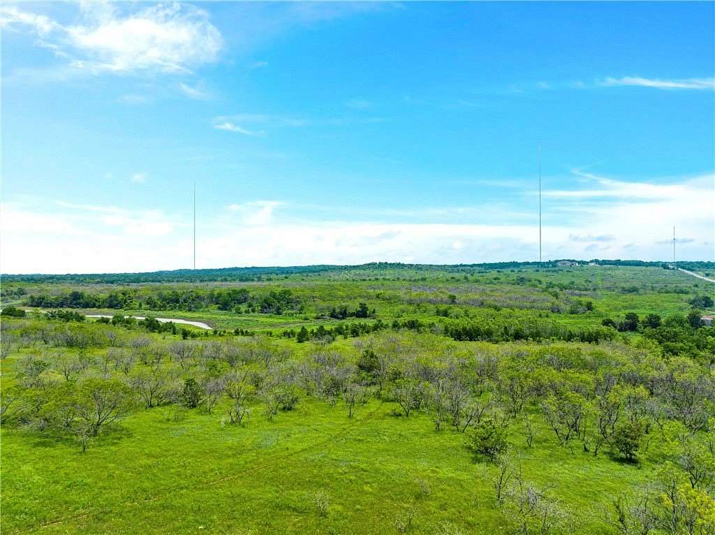 11.1 Acres of Land for Sale in Moody, Texas