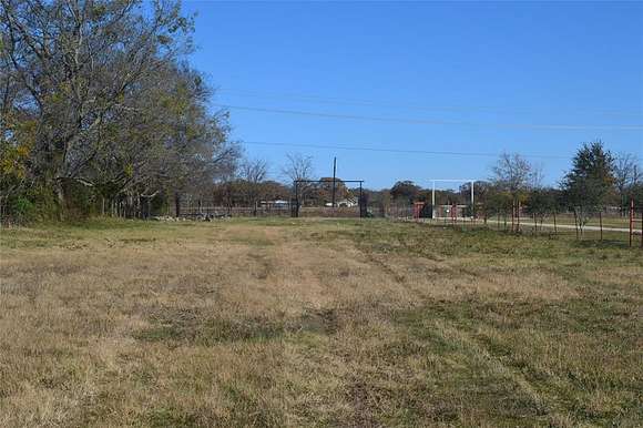 10.013 Acres of Land for Sale in Wills Point, Texas