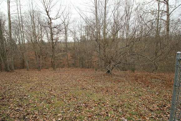 6 Acres of Residential Land with Home for Sale in Russell Springs, Kentucky