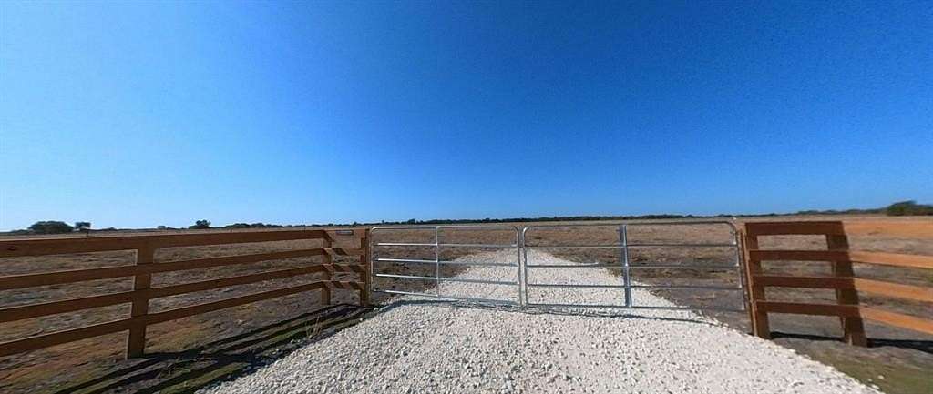 15 Acres of Recreational Land & Farm for Sale in Ennis, Texas