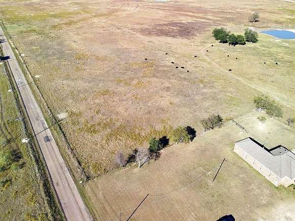 1.029 Acres of Land for Sale in Cleburne, Texas