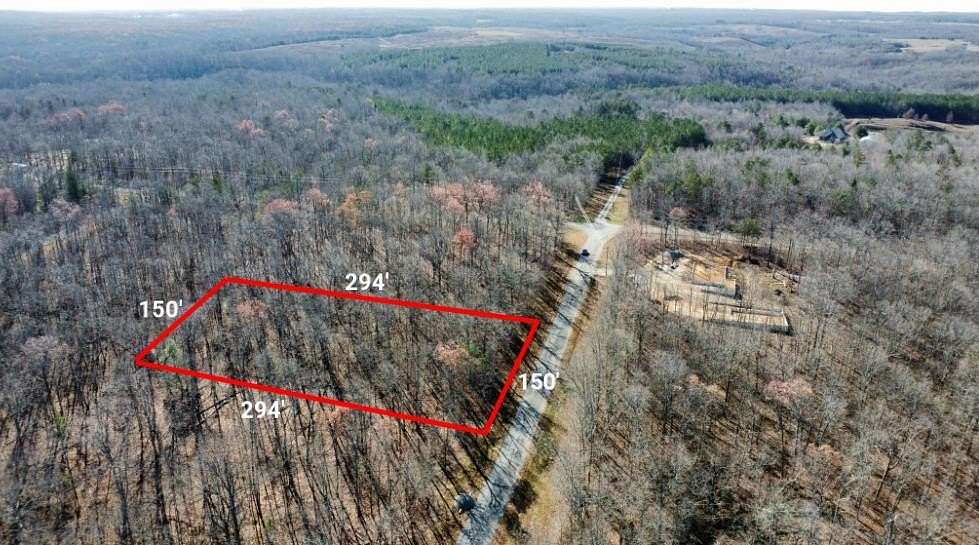 1 Acre of Residential Land for Sale in Monterey, Tennessee