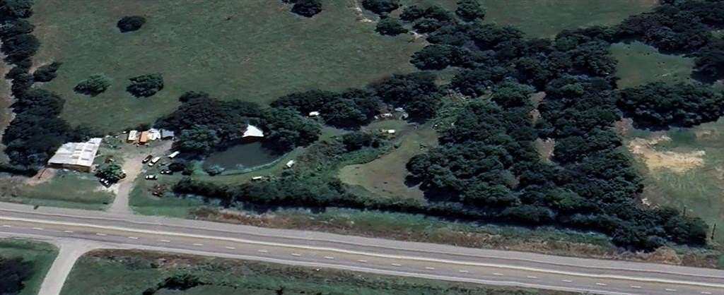 2.425 Acres of Residential Land with Home for Sale in Bonham, Texas