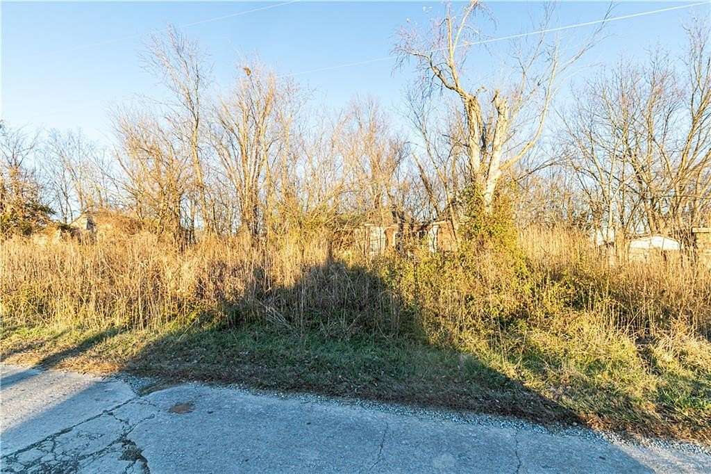 0.7 Acres of Residential Land for Sale in Marshall, Missouri