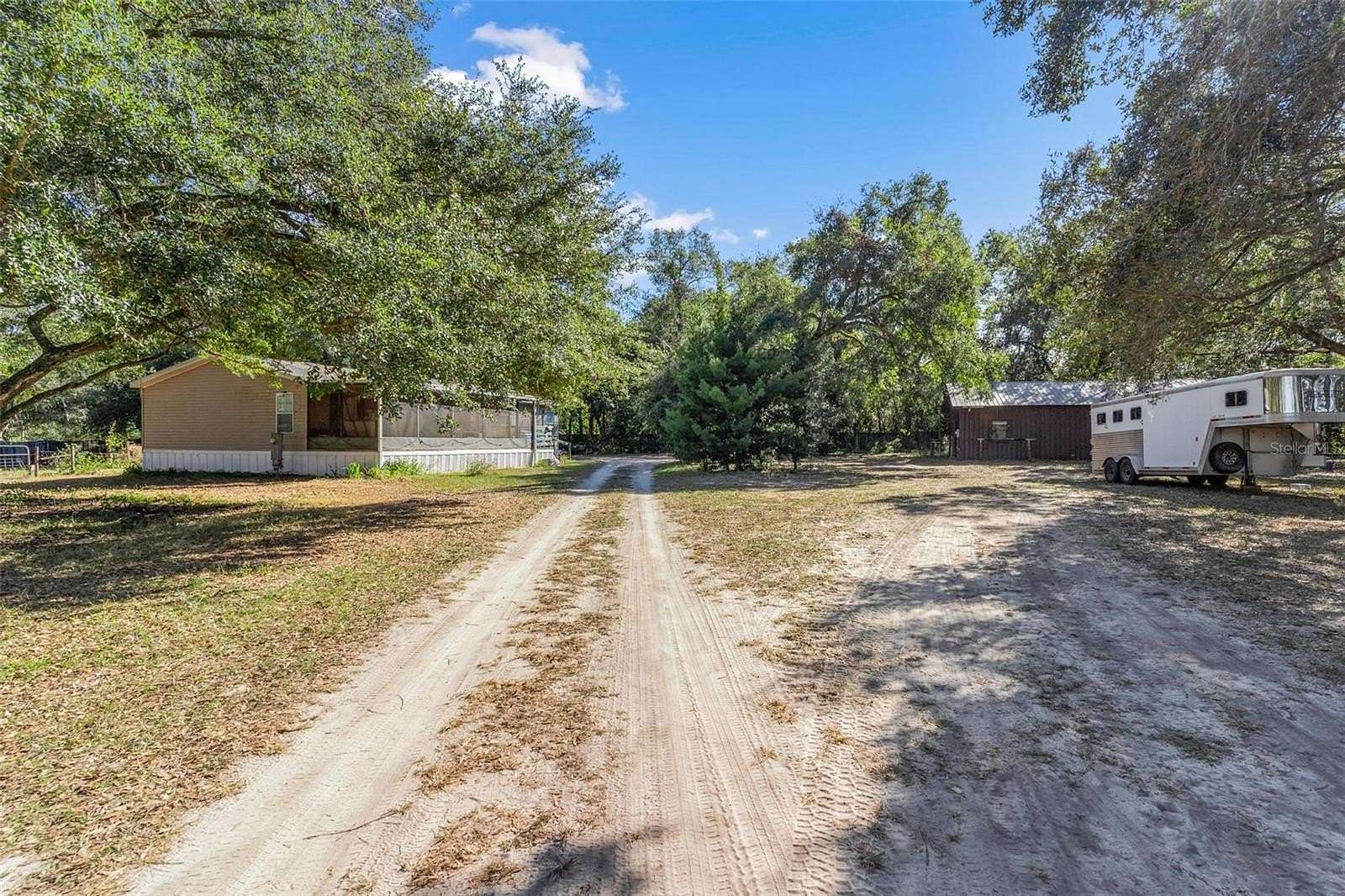 6.17 Acres of Land with Home for Sale in Umatilla, Florida