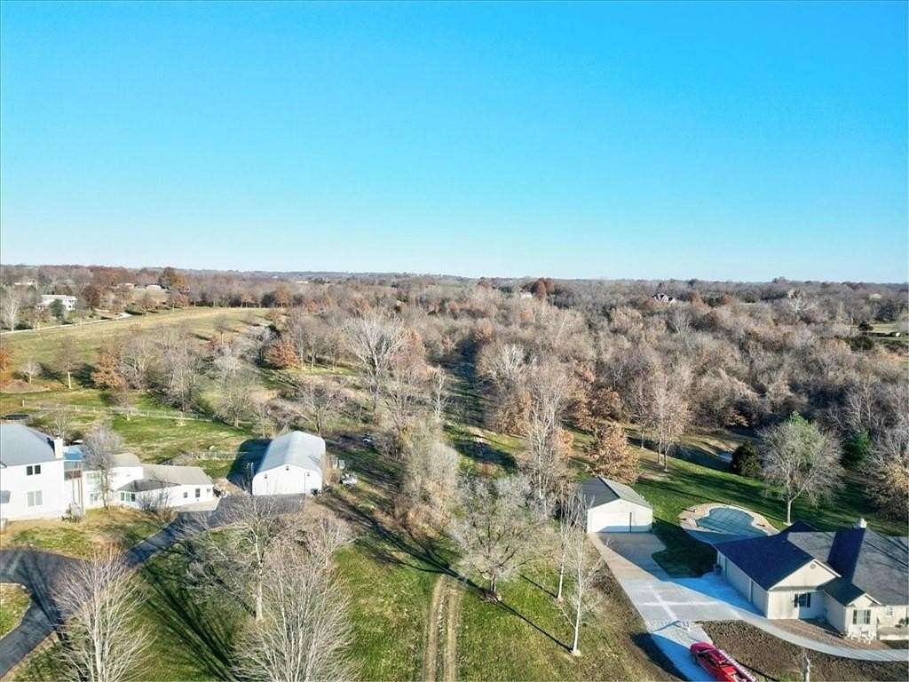 5.34 Acres of Residential Land for Sale in Oak Grove, Missouri