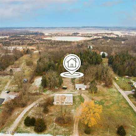 2.4 Acres of Residential Land with Home for Sale in Marblehead, Ohio