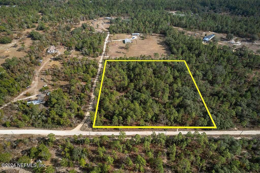 5 Acres of Residential Land for Sale in Keystone Heights, Florida