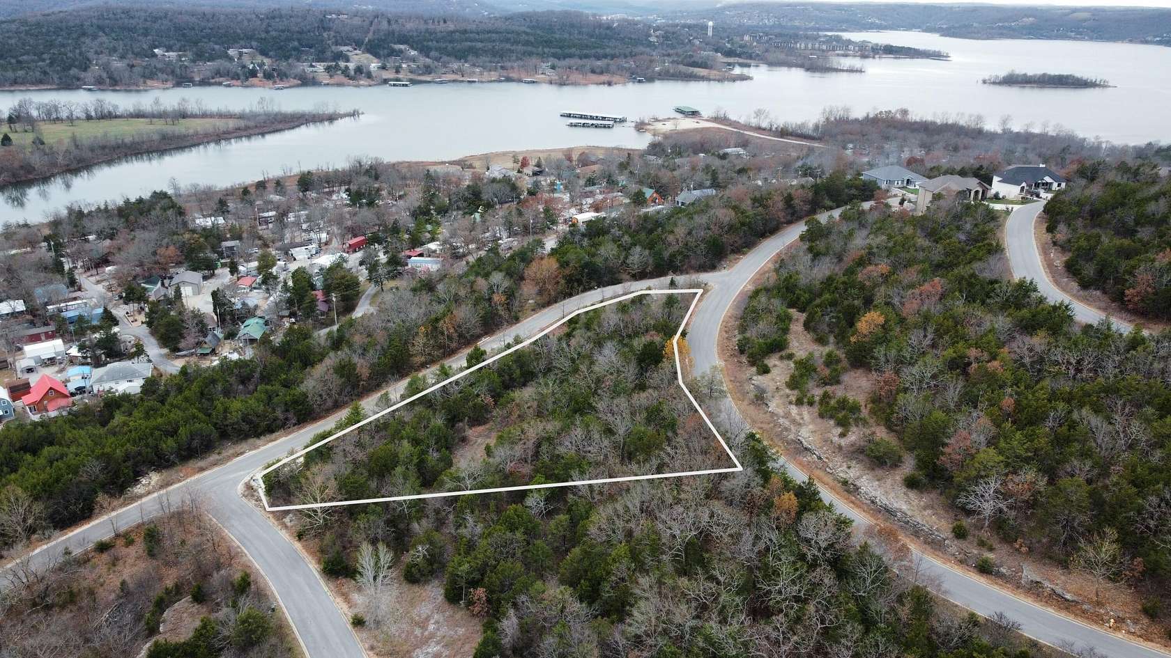 1 Acre of Residential Land for Sale in Hollister, Missouri