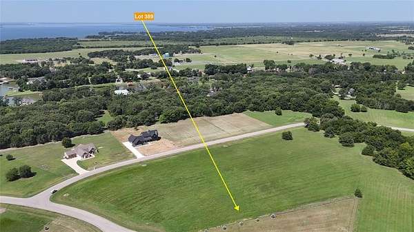 1 Acre of Residential Land for Sale in Corsicana, Texas
