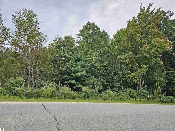 2.25 Acres of Residential Land for Sale in Lake City, Michigan