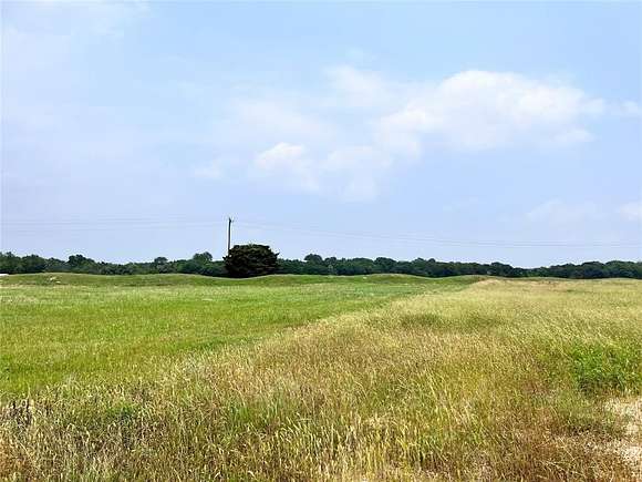 1.37 Acres of Residential Land for Sale in Corsicana, Texas