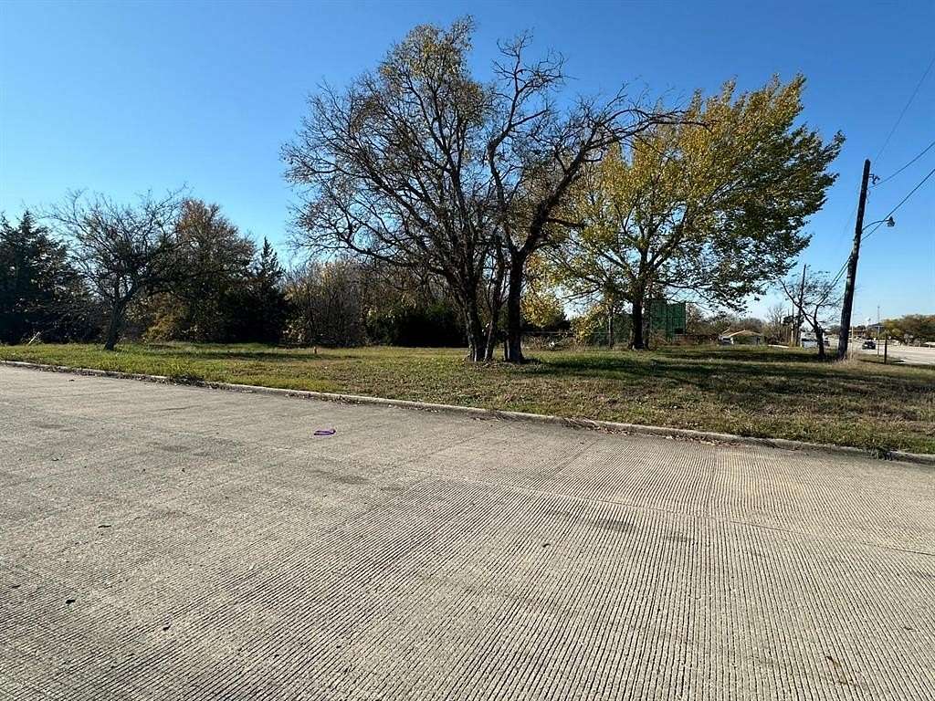 0.115 Acres of Commercial Land for Sale in Farmersville, Texas