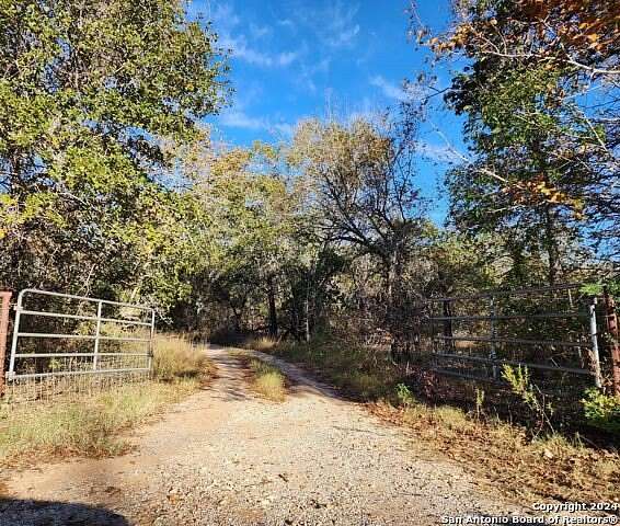 5 Acres of Residential Land for Sale in Poteet, Texas