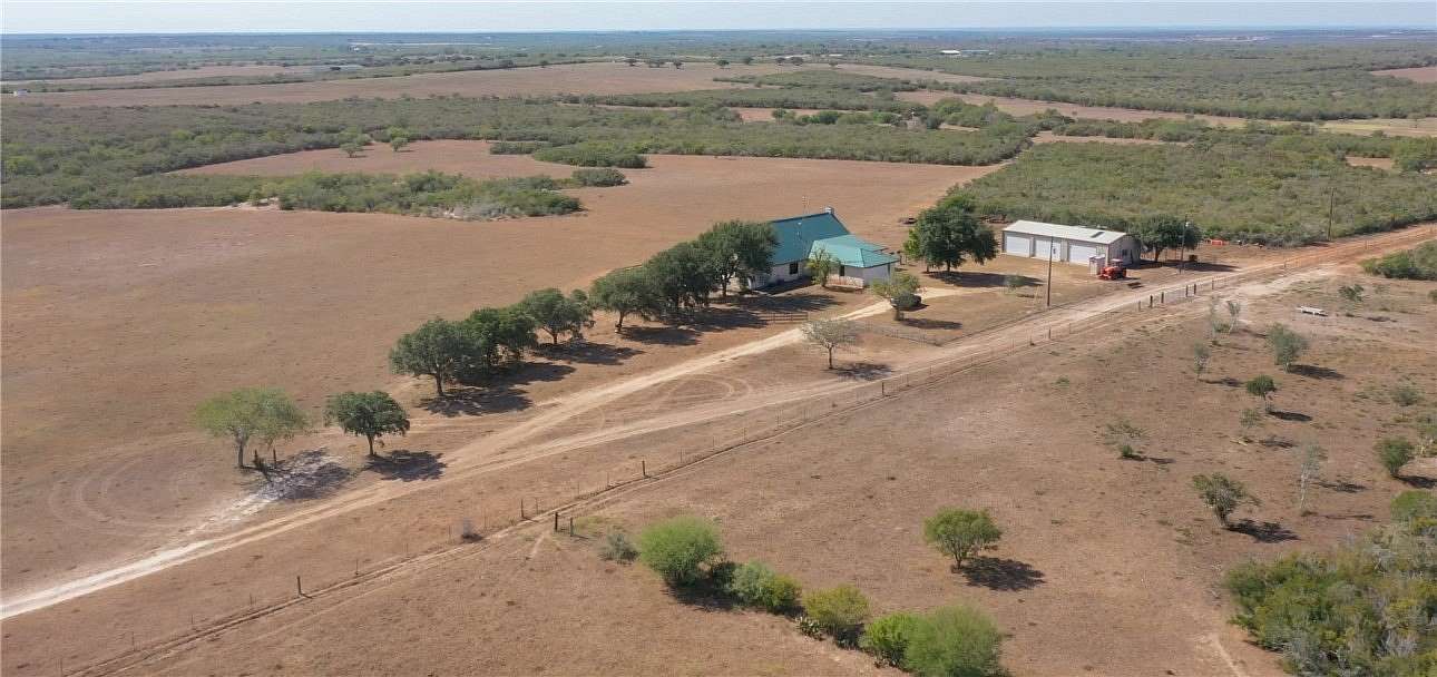 395 Acres of Land with Home for Sale in Beeville, Texas