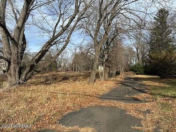 1.13 Acres of Residential Land for Sale in Manalapan, New Jersey