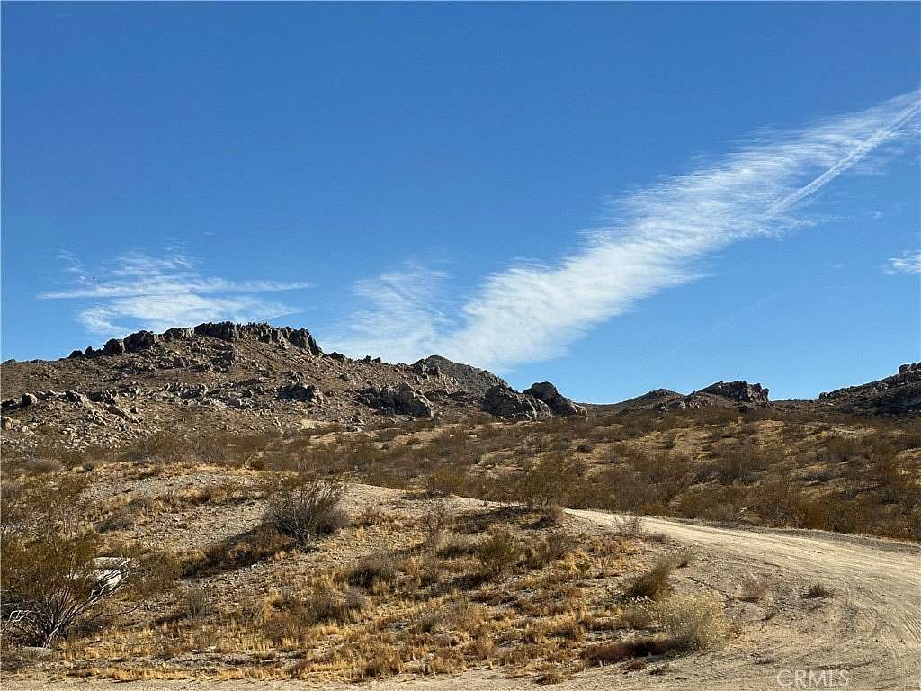 40 Acres of Land for Sale in Apple Valley, California