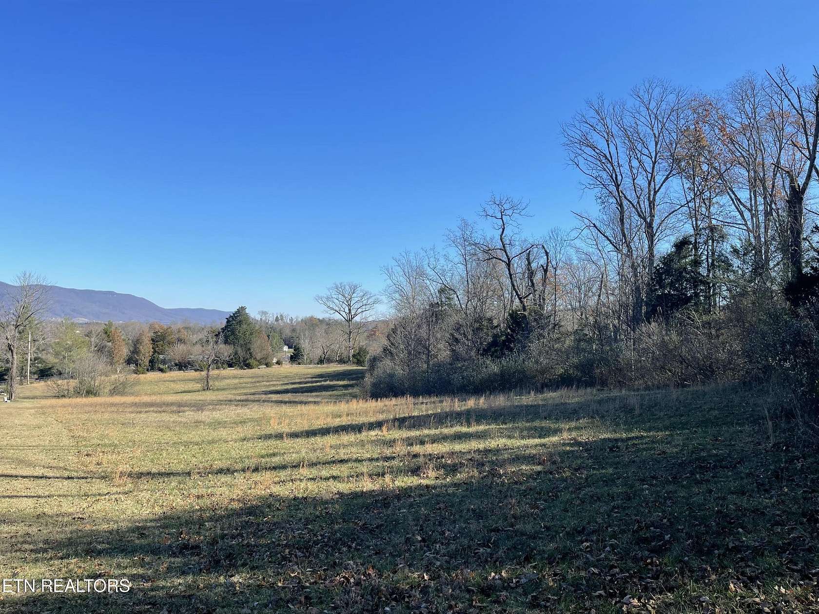 5.62 Acres of Residential Land for Sale in La Follette, Tennessee